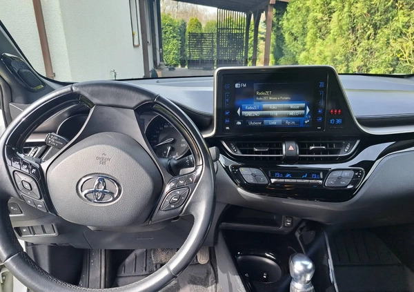Toyota C-HR cena 89900 przebieg: 85000, rok produkcji 2019 z Gniezno małe 37